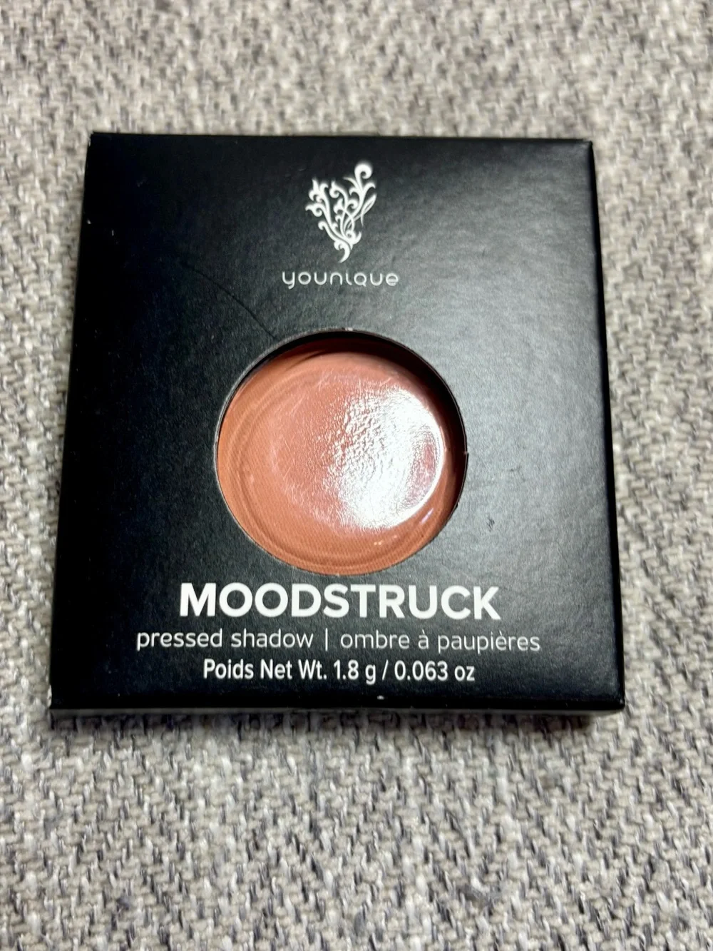 New In Box Younique Moodstruck Pressed Shadow - Melodious Warm Brown